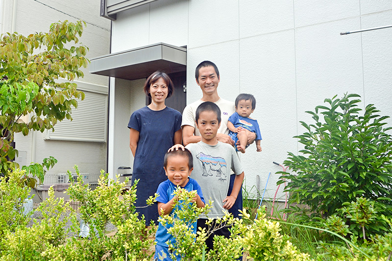 生きる力を育くむ保育園に導かれた移住先。人との縁に支えられ、訪問マッサージ師として新たな出発 | 移住ストーリー